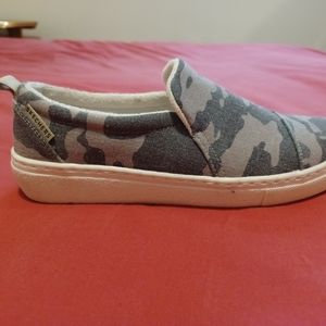 Women's Camo Skechers